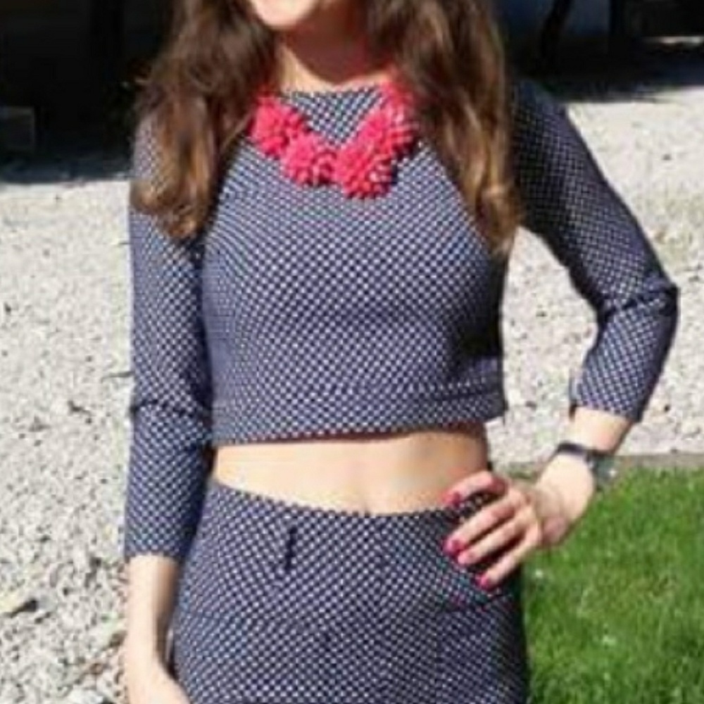 🔥Host Pick🔥Zara Blue & White Polka Dot Crop Top